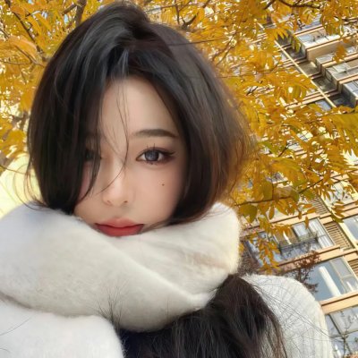 驼背人与舞女